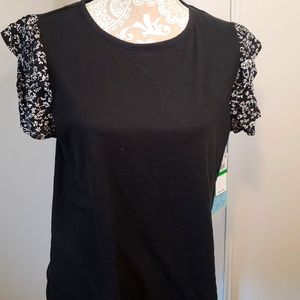 NWT - CeCe Ruffle sleeve knit top